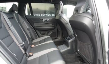 VOLVO V 60 T6 AWD GEARTRONIC 340CH HYBRIDE RECHARGEABLE R-DESIGN complet