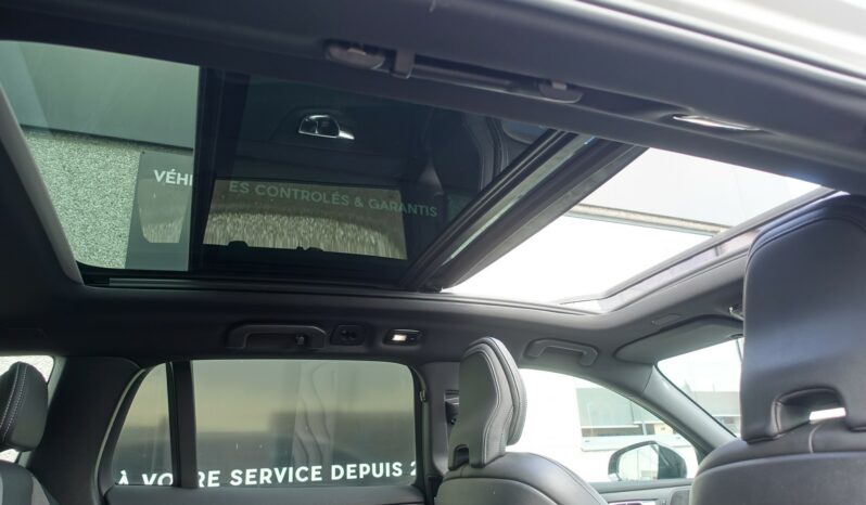 VOLVO V 60 T6 AWD GEARTRONIC 340CH HYBRIDE RECHARGEABLE R-DESIGN complet