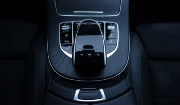 MERCEDES CLASSE E 300DE BREAK 9G-TRONIC 306 CH HYBRIDE EQ POWER ( Diesel + élec )  AMG-LINE complet