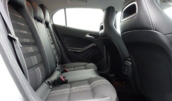 MERCEDES CLASSE GLA 180 7G-DCT complet
