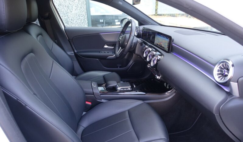 MERCEDES CLASSE A 180d 8G-DCT complet