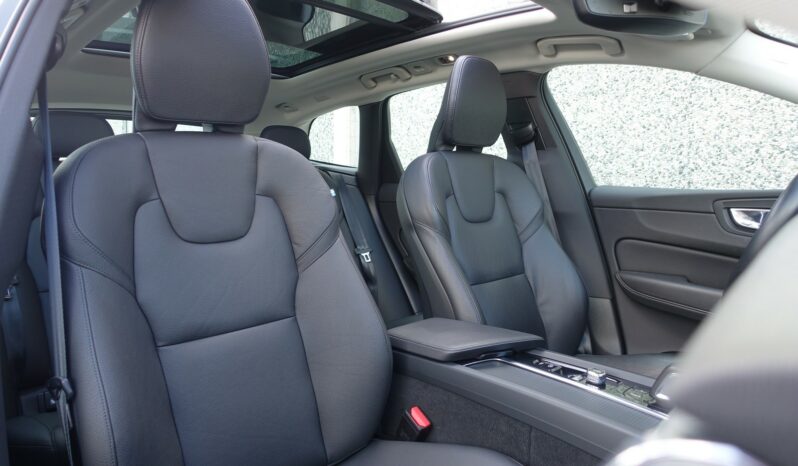 VOLVO XC 60 T6 HYBRIDE RECHARGEABLE GEARTRONIC AWD 340 CH  INSCRIPTION complet