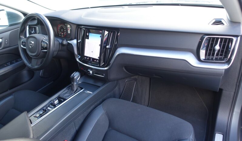 VOLVO V 60 D3 2.0 L GEARTRONIC 150CH  MOMENTUM complet