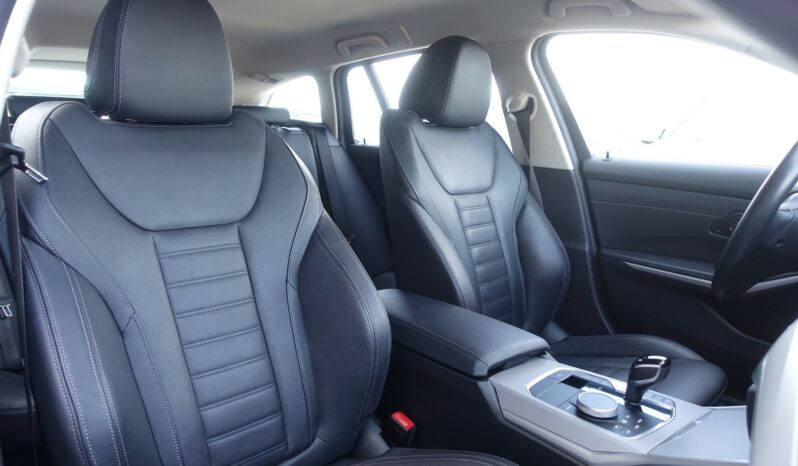 BMW 320 E TOURING HYBRIDE RECHARGEABLE 204 CH complet