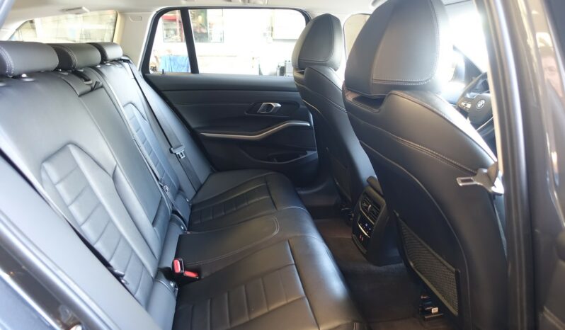 BMW 320 E TOURING HYBRIDE RECHARGEABLE 204 CH complet