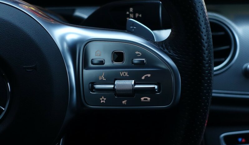 MERCEDES CLASSE E 300DE BREAK 9G-TRONIC 306 CH HYBRIDE EQ POWER ( Diesel + élec )  AMG-LINE complet