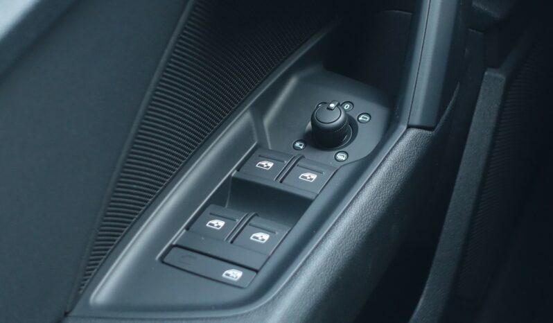 AUDI A3 SPORTBACK 40 TFSI E TRON S-TRONIC 204 CH HYBRIDE RECHARGEABLE S-LINE complet