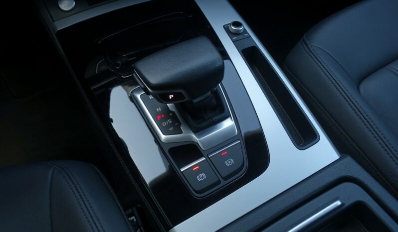 AUDI Q5 50 TFSI E-TRON 299 CH QUATTRO S-TRONIC HYBRIDE RECHARGEABLE complet
