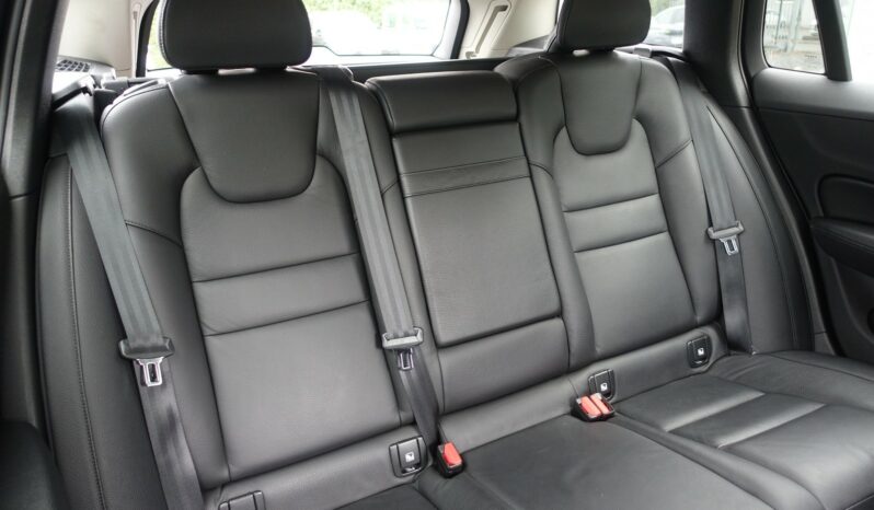 VOLVO V 60 T6 AWD GEARTRONIC 340CH HYBRIDE RECHARGEABLE  INSCRIPTION complet