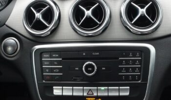 MERCEDES CLASSE GLA 180 7G-DCT complet