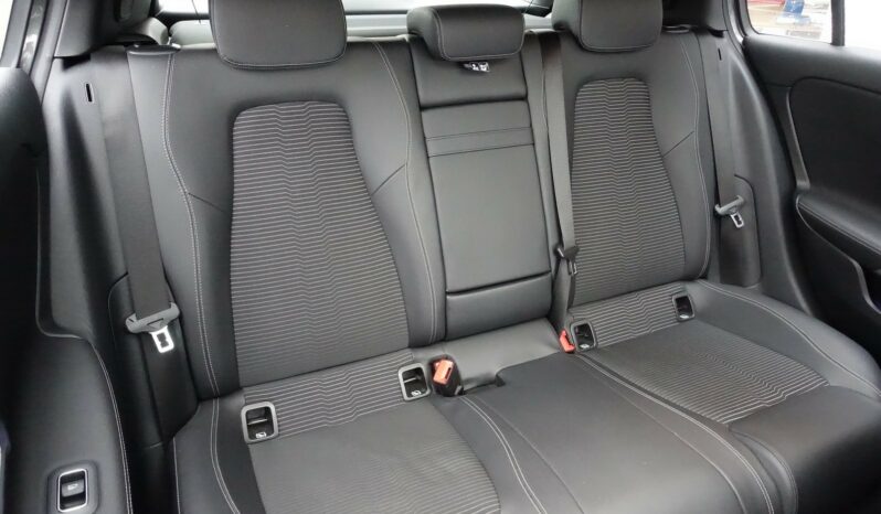 MERCEDES CLASSE A 180d 7G-DCT complet