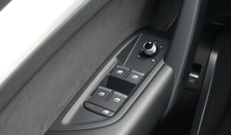 AUDI Q5 50 TFSI E 265 CH QUATTRO S-TRONIC HYBRIDE RECHARGEABLE S-LINE complet