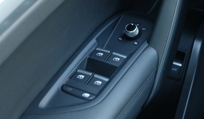 AUDI Q5 50 TFSI E-TRON 299 CH QUATTRO S-TRONIC HYBRIDE RECHARGEABLE complet
