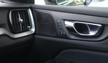 VOLVO V 60 T6 AWD GEARTRONIC 340CH HYBRIDE RECHARGEABLE R-DESIGN complet