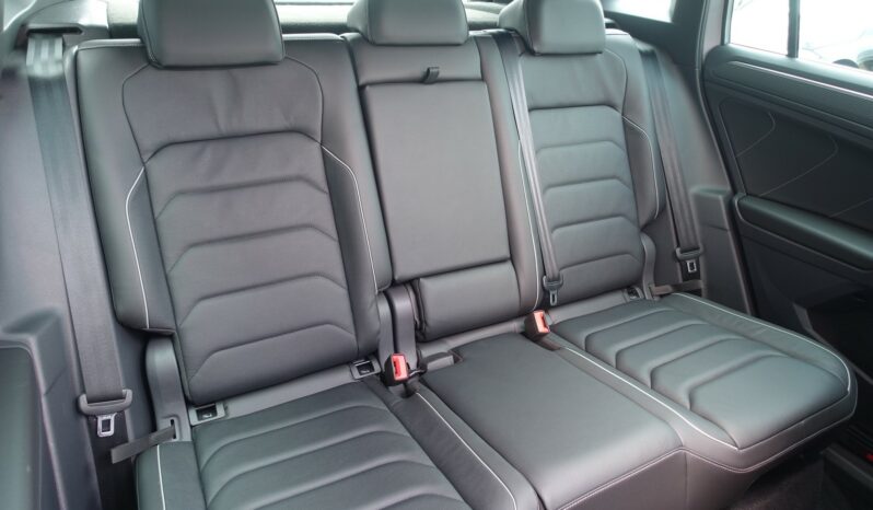 VOLKSWAGEN TIGUAN 245 CH E HYBRIDE RECHARGEABLE DSG R-LINE complet