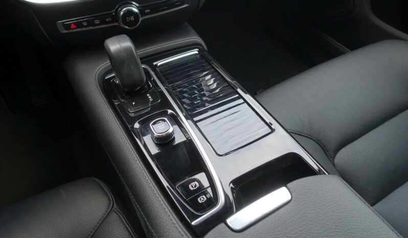 VOLVO V 60 T6 AWD GEARTRONIC 340CH HYBRIDE RECHARGEABLE  INSCRIPTION complet