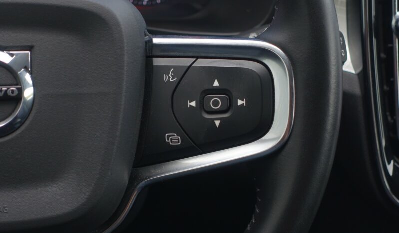 VOLVO XC40 D3 150 CH MOMENTUM complet