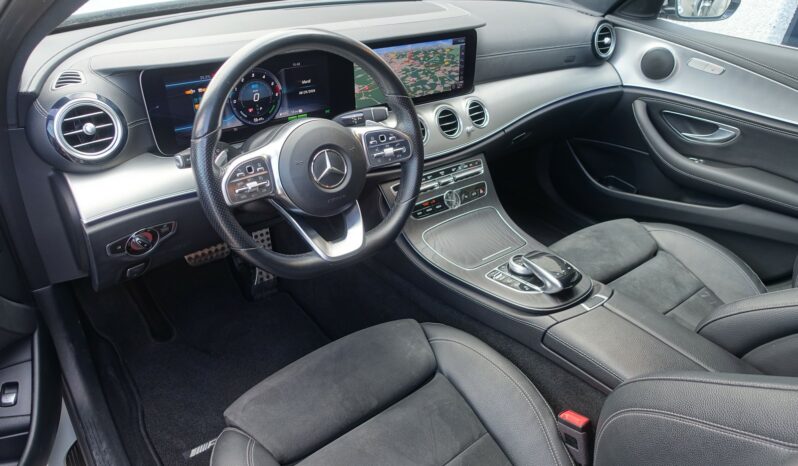 MERCEDES CLASSE E 300DE BREAK 9G-TRONIC 306 CH HYBRIDE EQ POWER ( Diesel + élec )  AMG-LINE complet