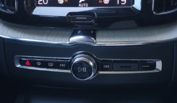 VOLVO XC 60 T6 HYBRIDE RECHARGEABLE GEARTRONIC AWD 340 CH  INSCRIPTION complet