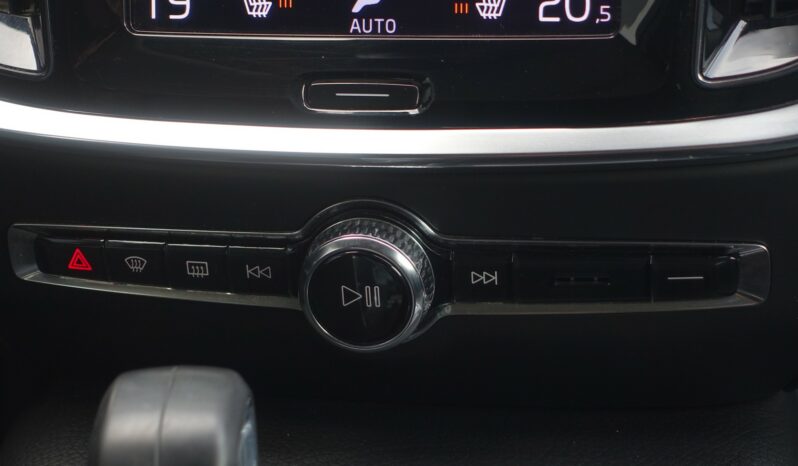 VOLVO V 60 T6 AWD GEARTRONIC 340CH HYBRIDE RECHARGEABLE  INSCRIPTION complet