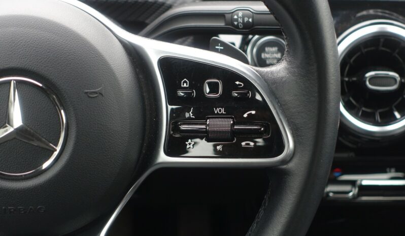 MERCEDES CLASSE A 180d 8G-DCT complet