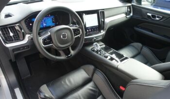 VOLVO V 60 T6 AWD GEARTRONIC 340CH HYBRIDE RECHARGEABLE R-DESIGN complet