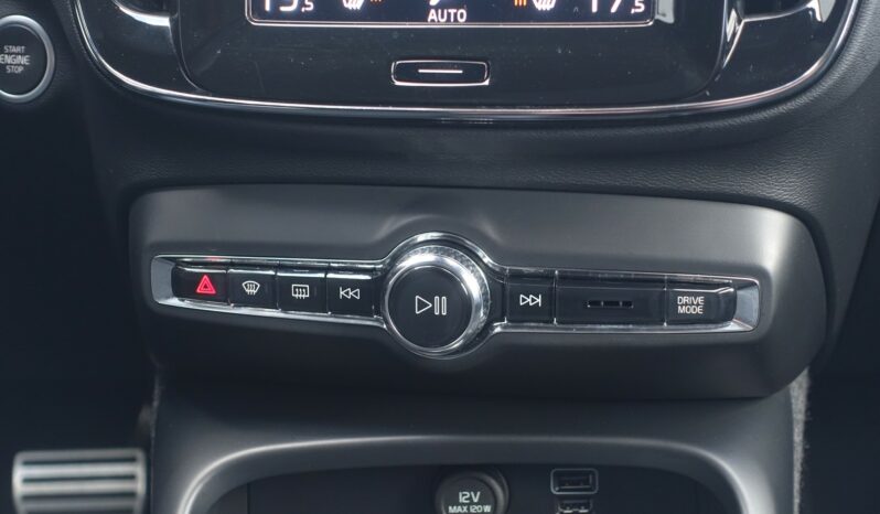 VOLVO XC 40 T4 HYBRIDE RECHARGEABLE GEARTRONIC 211 CH R-DESIGN complet