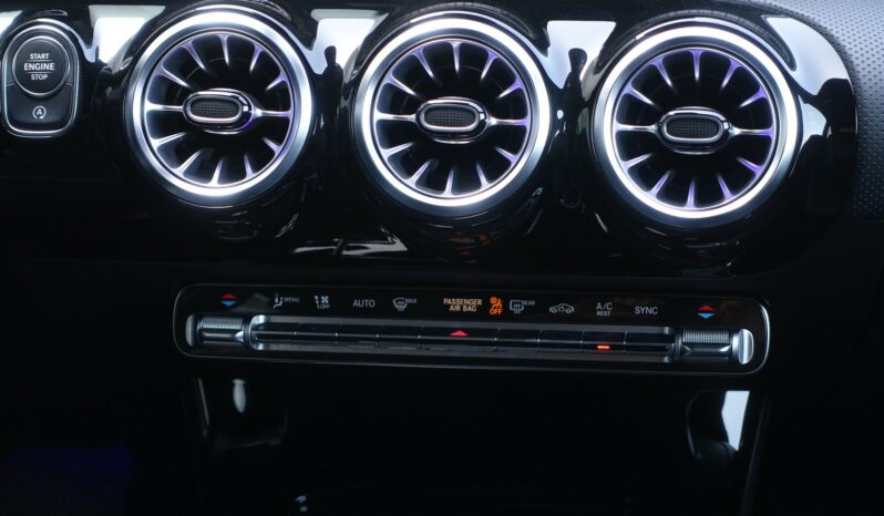 MERCEDES CLASSE A 180d 8G-DCT complet
