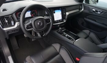 VOLVO V 60 T6 AWD GEARTRONIC 340CH HYBRIDE RECHARGEABLE R-DESIGN complet