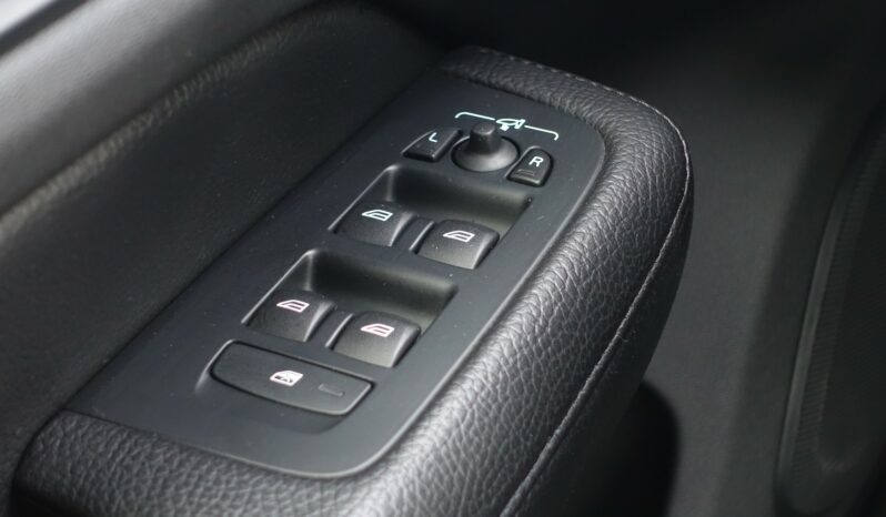 VOLVO V 60 T6 AWD GEARTRONIC 340CH HYBRIDE RECHARGEABLE  INSCRIPTION complet