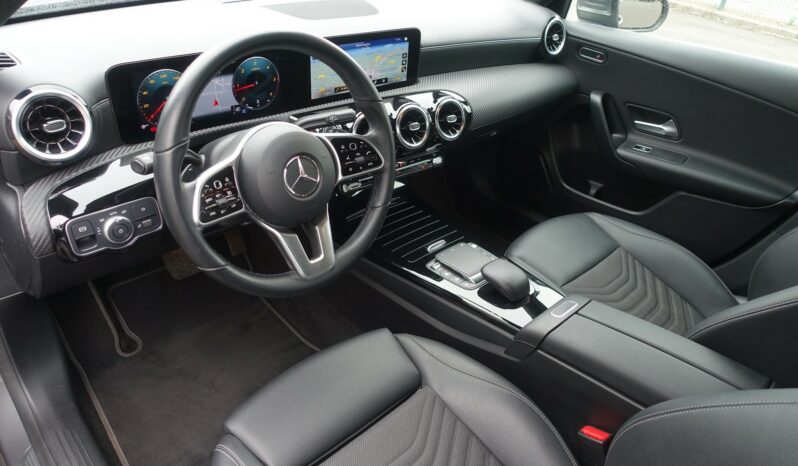 MERCEDES CLASSE A 180d 8G-DCT complet