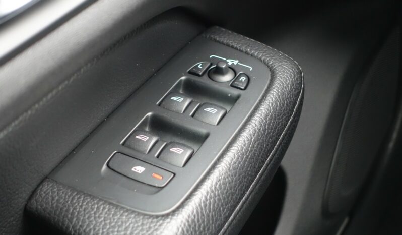 VOLVO V 60 T6 AWD GEARTRONIC 340CH HYBRIDE RECHARGEABLE  INSCRIPTION complet
