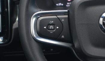 VOLVO XC 40 T4 HYBRIDE RECHARGEABLE GEARTRONIC 211 CH R-DESIGN complet