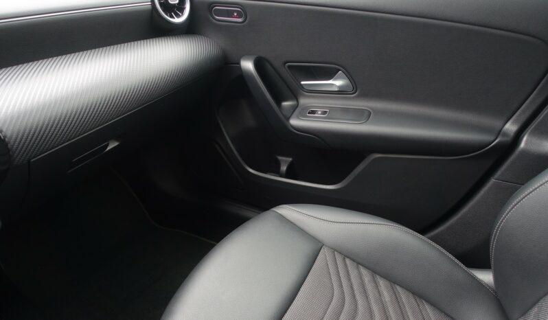MERCEDES CLASSE A 180d 8G-DCT complet