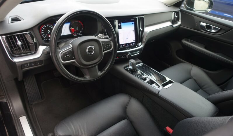VOLVO V 60 T6 AWD GEARTRONIC 340CH HYBRIDE RECHARGEABLE  INSCRIPTION complet