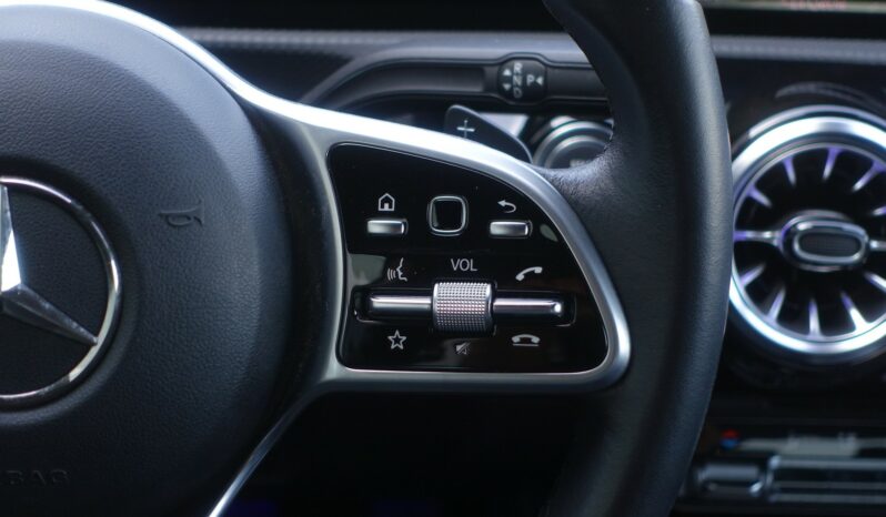 MERCEDES CLASSE A 180d 8G-DCT complet