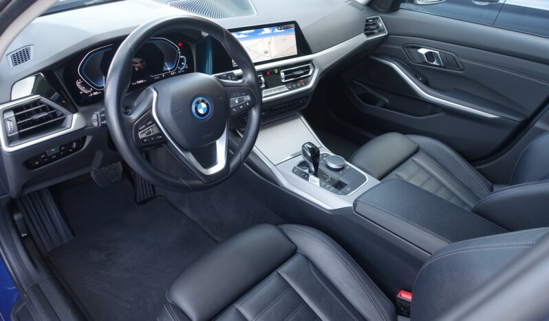 BMW 320 E TOURING HYBRIDE RECHARGEABLE 204 CH complet