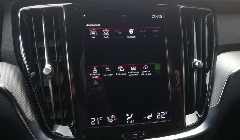 VOLVO V 60 T6 AWD GEARTRONIC 340CH HYBRIDE RECHARGEABLE R-DESIGN complet