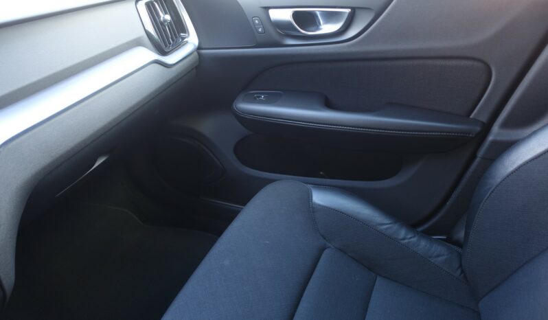 VOLVO V 60 D3 2.0 L GEARTRONIC 150CH  MOMENTUM complet