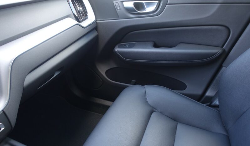 VOLVO XC 60 T6 HYBRIDE RECHARGEABLE GEARTRONIC AWD 340 CH  INSCRIPTION complet