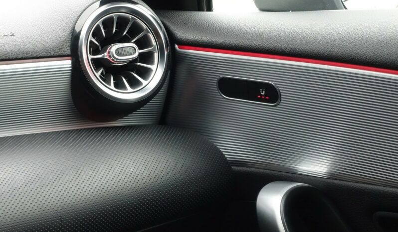 MERCEDES CLASSE A 180d 7G-DCT complet
