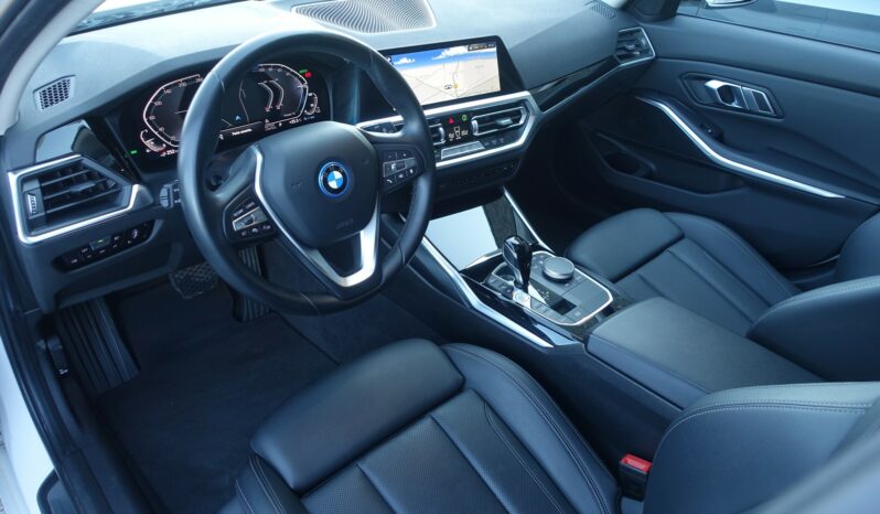 BMW 330 EA TOURING HYBRIDE RECHARGEABLE 292 CH complet