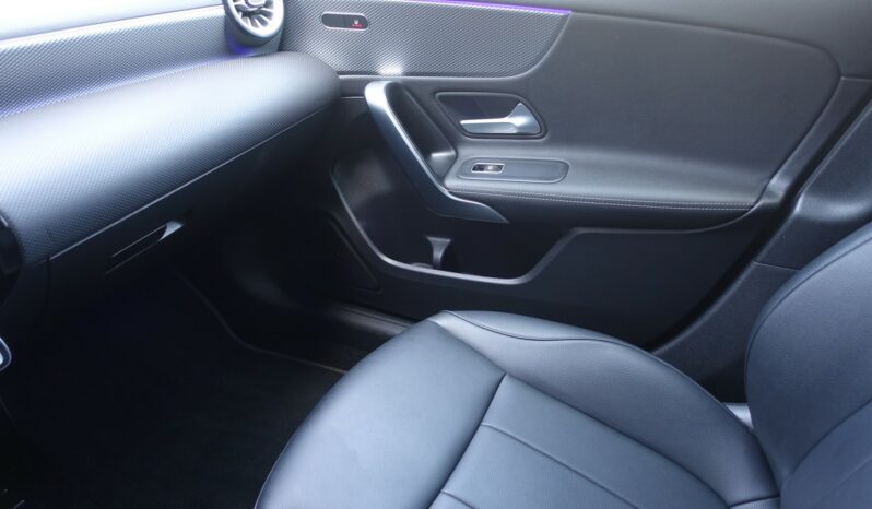 MERCEDES CLASSE A 180d 8G-DCT complet