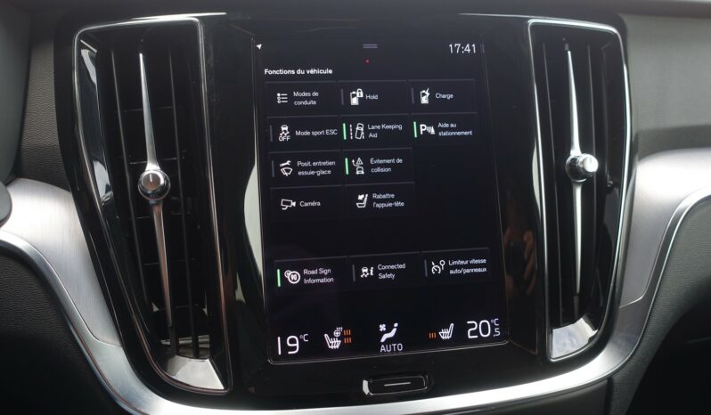 VOLVO V 60 T6 AWD GEARTRONIC 340CH HYBRIDE RECHARGEABLE  INSCRIPTION complet