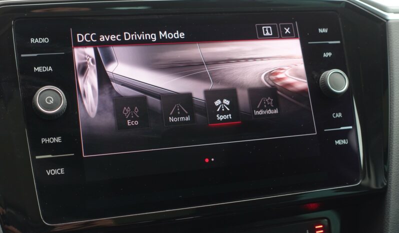 VOLKSWAGEN PASSAT SW 218 CH GTE HYBRIDE RECHARGEABLE DSG complet