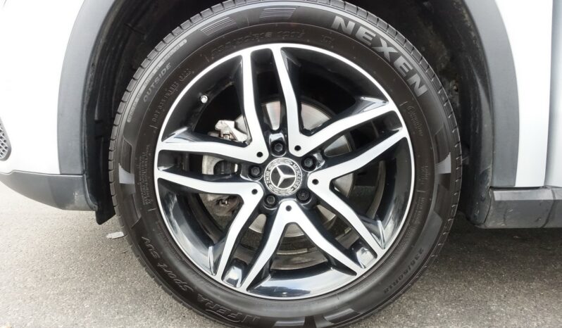MERCEDES CLASSE GLA 180 7G-DCT complet