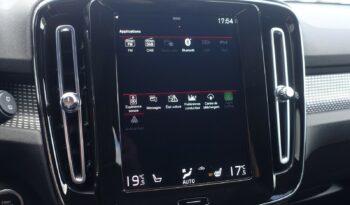 VOLVO XC 40 T4 HYBRIDE RECHARGEABLE GEARTRONIC 211 CH R-DESIGN complet