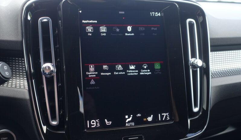 VOLVO XC 40 T4 HYBRIDE RECHARGEABLE GEARTRONIC 211 CH R-DESIGN complet