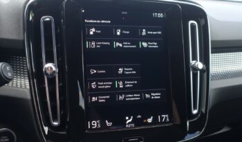VOLVO XC 40 T4 HYBRIDE RECHARGEABLE GEARTRONIC 211 CH R-DESIGN complet