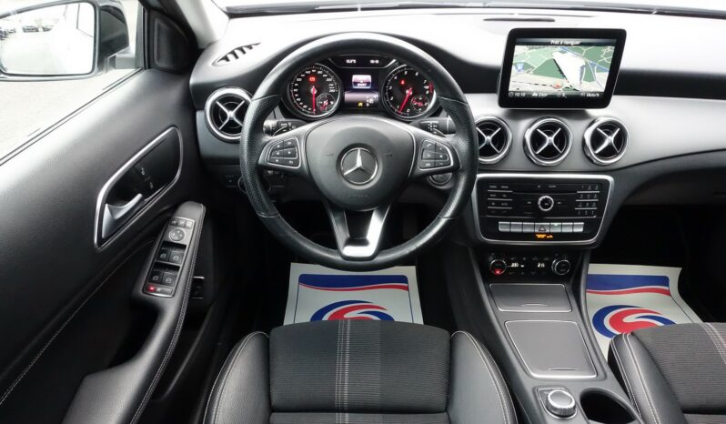 MERCEDES CLASSE GLA 180 7G-DCT complet